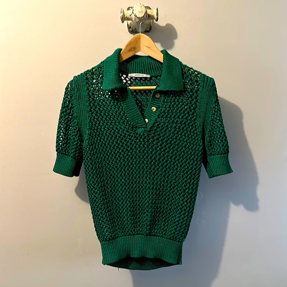 Zara knit top- EUC- Med